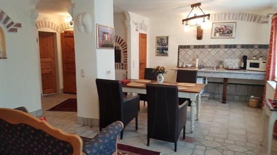 Domizil Hotel Dueren "Kastanienhof" מראה חיצוני תמונה