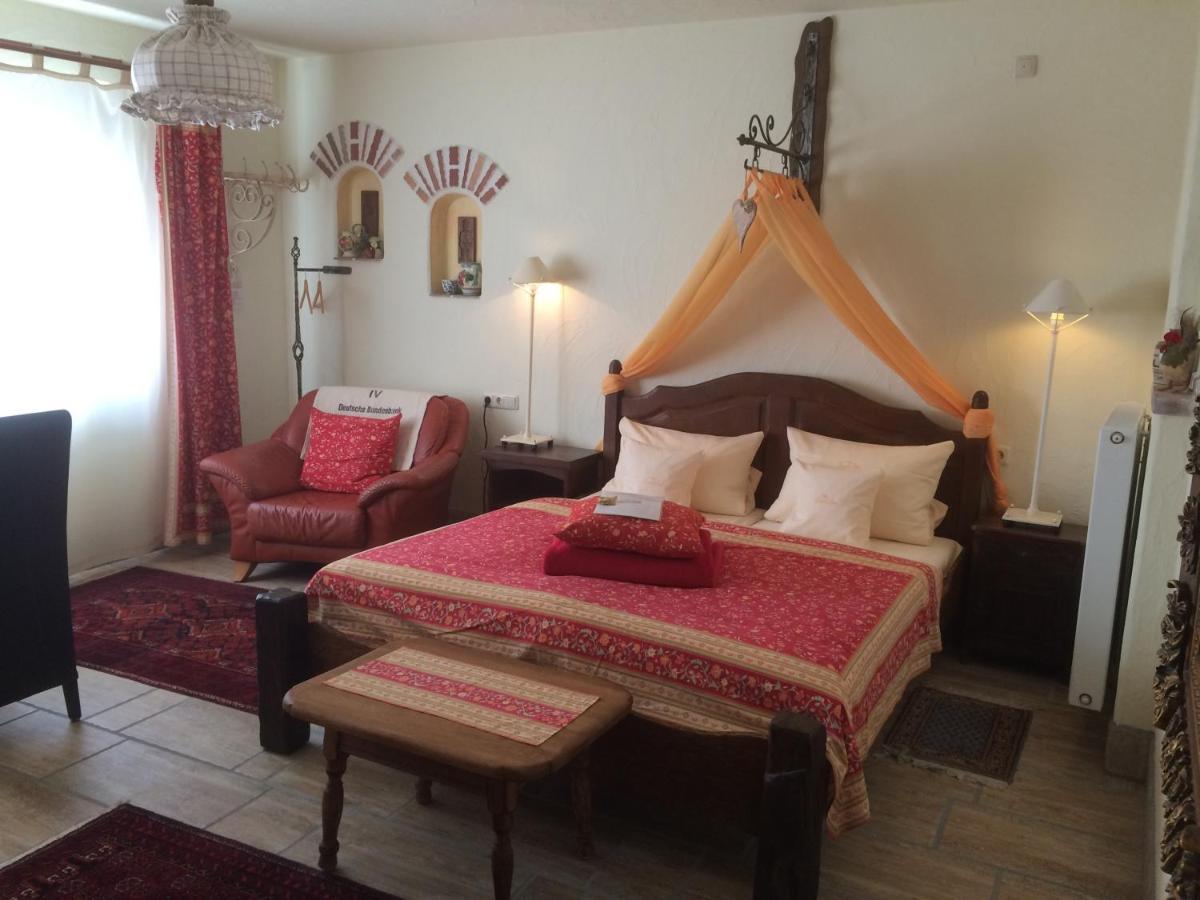 Domizil Hotel Dueren "Kastanienhof" מראה חיצוני תמונה